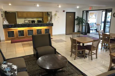 Photo 3 - Super 8 by Wyndham The Dalles OR