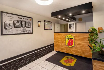 Photo 4 - Super 8 by Wyndham Wooster