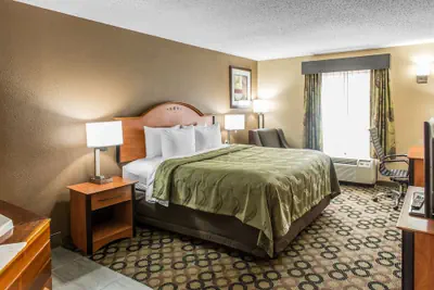 Photo 2 - Quality Inn & Suites Columbus West - Hilliard