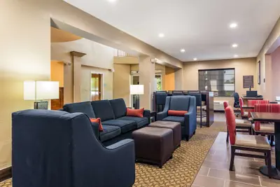 Photo 3 - Comfort Suites Eufaula North