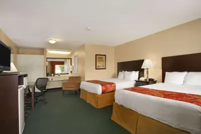 Photo 3 - Days Inn by Wyndham Alexander City