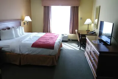 Photo 5 - Baymont by Wyndham Clinton