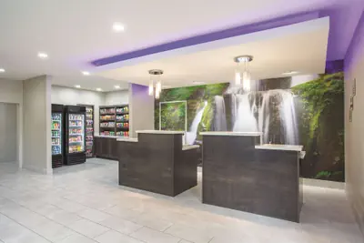 Photo 3 - La Quinta Inn & Suites by Wyndham Hopkinsville