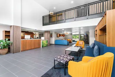 Photo 3 - Comfort Inn & Suites York North