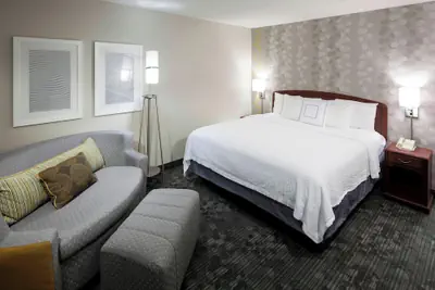 Photo 5 - Courtyard by Marriott Wichita East