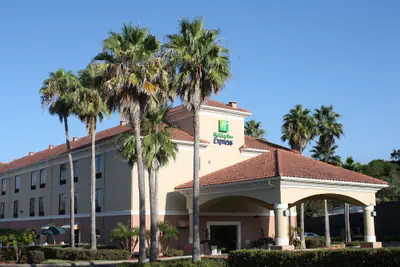Photo 2 - Holiday Inn Express Clermont by IHG