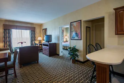 Photo 3 - Holiday Inn Express & Suites Youngstown N (Warren/Niles) by IHG