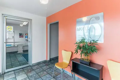 Photo 5 - Motel 6 Pensacola, FL - Airport West