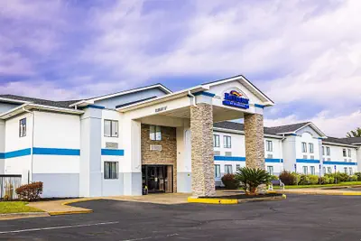 Photo 2 - Baymont by Wyndham Port Wentworth