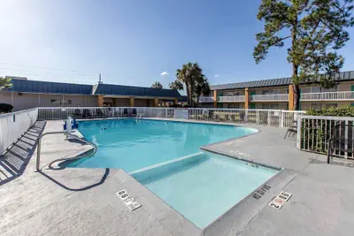 Photo 2 - Quality Inn & Suites Conference Center