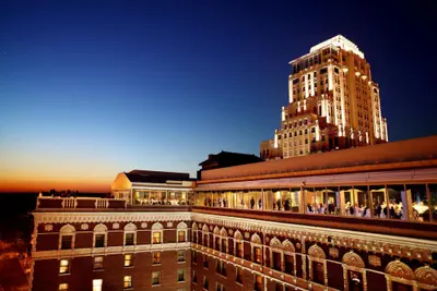 Photo 2 - The Royal Sonesta Chase Park Plaza St. Louis