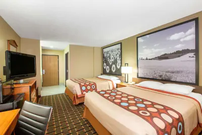 Photo 4 - Super 8 by Wyndham Ottawa