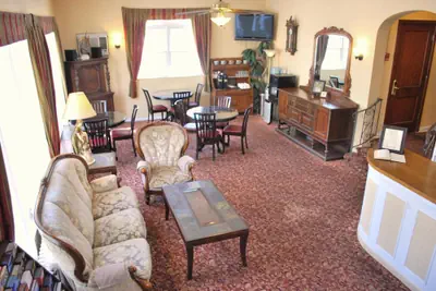 Photo 5 - The Inn on Third