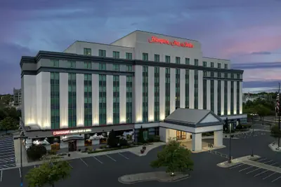 Photo 2 - Hampton Inn & Suites Chicago-North Shore/Skokie