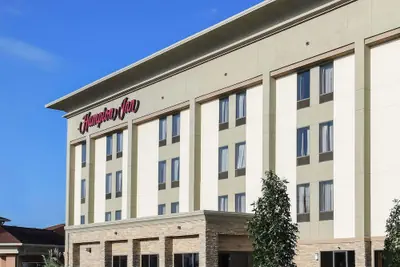 Photo 2 - Hampton Inn Dry Ridge