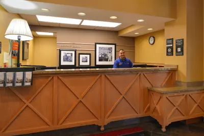 Photo 4 - Hampton Inn & Suites Pueblo-Southgate