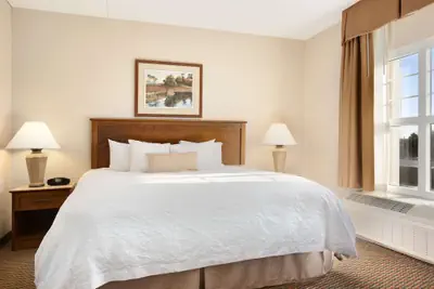 Photo 5 - Hampton Inn & Suites Providence/Warwick-Airport