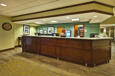 Photo 4 - Hampton Inn & Suites Providence/Warwick-Airport