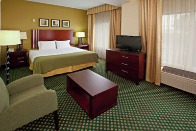 Photo 3 - HOLIDAY INN EXPRESS & SUITES INDIANAPOLIS - EAST by IHG