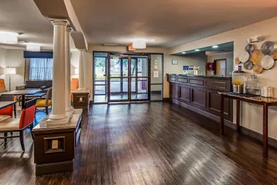 Photo 4 - Best Western Inn & Suites