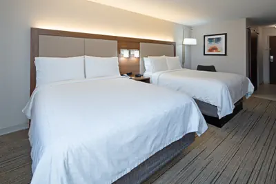 Photo 4 - Holiday Inn Express Hotel & Suites SeaTac by IHG