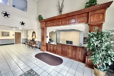 Photo 4 - FairBridge Inn & Suites Cleburne