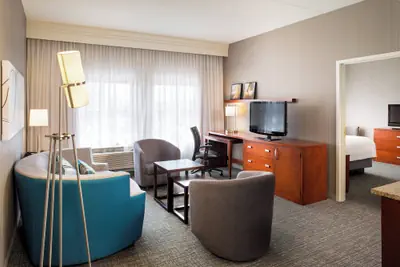 Photo 4 - Courtyard by Marriott Providence Downtown