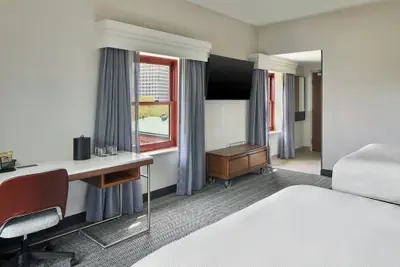 Photo 5 - Courtyard by Marriott Providence Downtown