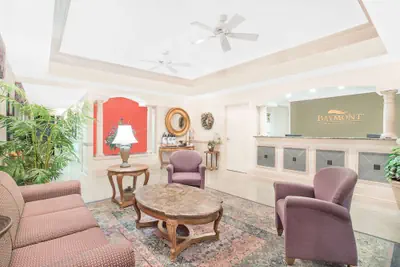 Photo 2 - Baymont by Wyndham Crestview