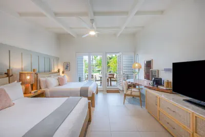 Photo 4 - Islander Resort