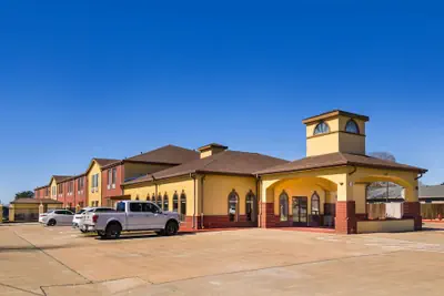 Photo 2 - Quality Inn Bay City TX