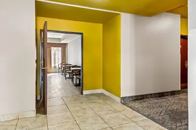 Photo 5 - Quality Inn & Suites - Granbury