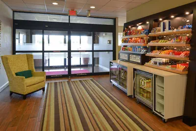 Photo 3 - Hampton Inn Carbondale