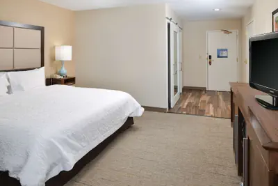 Photo 5 - Hampton Inn Carbondale