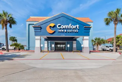 Photo 2 - Comfort Inn & Suites Portland Corpus Christi