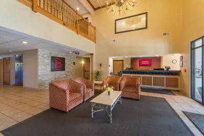 Photo 5 - Red Roof Inn St Louis - Troy, IL