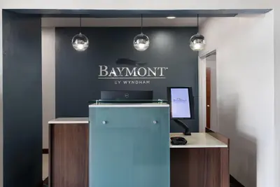 Photo 4 - Baymont by Wyndham Moss Point/Pascagoula