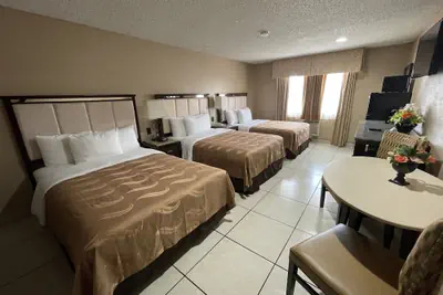 Photo 5 - Hotel Baja San Diego - A Boutique Hotel