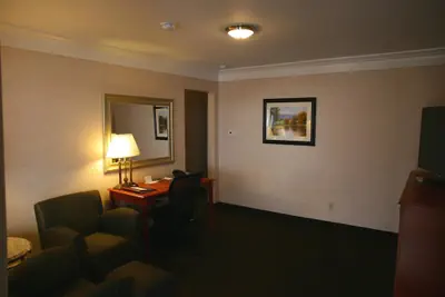 Photo 5 - Best Western Plus Silver Saddle Inn