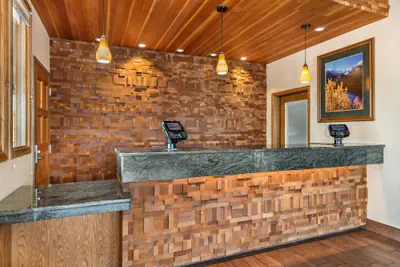 Photo 4 - Best Western Plus Silver Saddle Inn