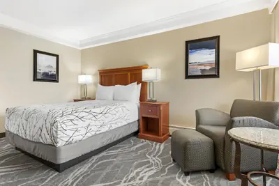Photo 2 - Best Western Plus Silver Saddle Inn