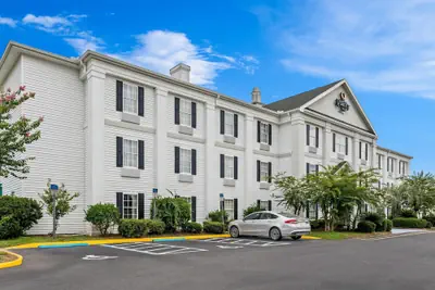 Photo 2 - Quality Inn Lake City
