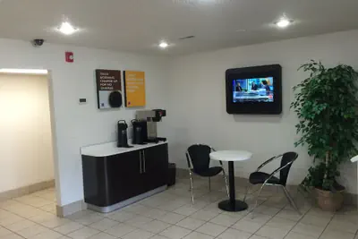 Photo 3 - Motel 6 Troy, IL
