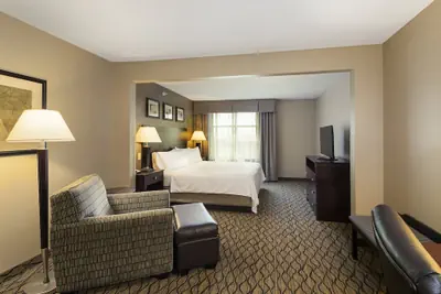 Photo 5 - Holiday Inn Express Bloomington West by IHG