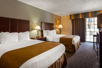 Photo 4 - Best Western Green Valley Inn
