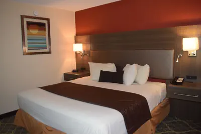 Photo 4 - American Inn & Suites West Memphis I-40/I-55