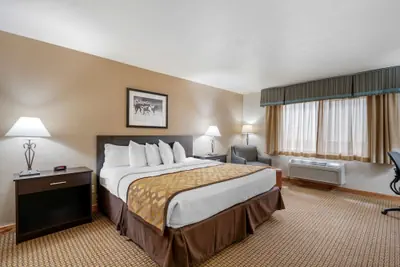 Photo 2 - Best Western Pinedale Inn
