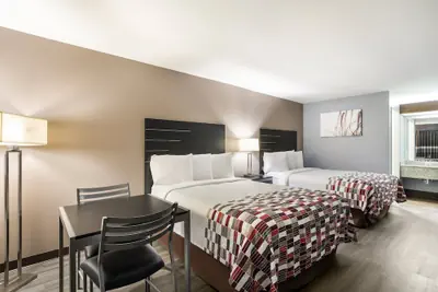 Photo 5 - Red Roof Inn & Suites Athens, AL