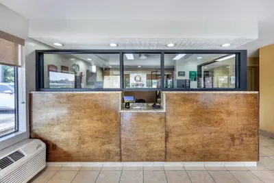 Photo 3 - Quality Inn Glasgow