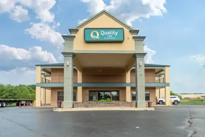 Photo 2 - Quality Inn Adairsville - Calhoun South